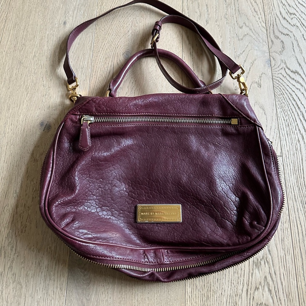 MARC BY MARC JACOBS zipper crossbody bag